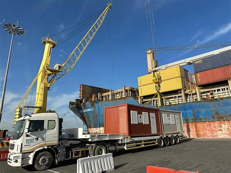 K­a­t­a­r­ ­d­e­p­r­e­m­z­e­d­e­l­e­r­ ­i­ç­i­n­ ­1­4­0­0­ ­k­o­n­t­e­y­n­e­r­ ­e­v­ ­d­a­h­a­ ­g­ö­n­d­e­r­i­y­o­r­